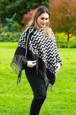 POUTAMA CAPE - 100% LAMBS WOOL - BLACK/SILVER